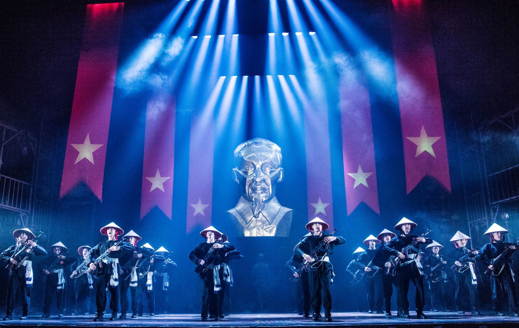03.MISS_SAIGON_TOUR_9_19_18_1050 r photo by Matthew Murphy (1).jpg
